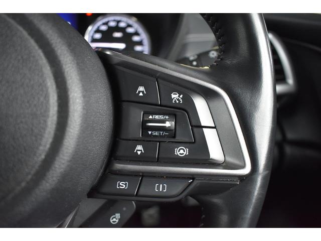 �^�]���Ɏ���n���h�����痣�����ƂȂ��^�]�x���@�\�⑖�s���[�h�̐؂�ւ��֘A�̑��삪�ł��܂��B