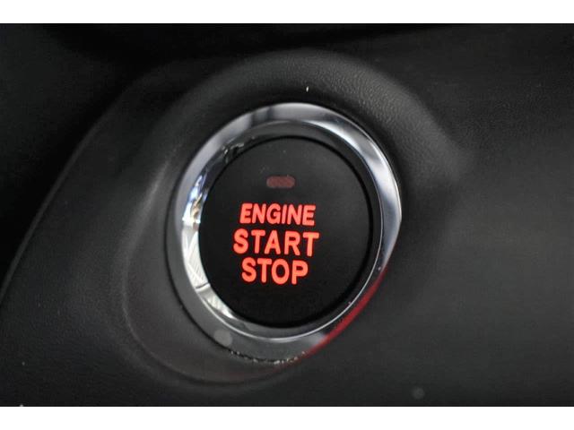 �X�}�[�g�L�[���o�b�O��|�P�b�g�ɓ��ꂽ�܂܁A�h�A�̃��b�N�E�A�����b�N�A�����ăG���W���̎n�����\�ł��B�������o����Ԃ��Ȃ��܂��B