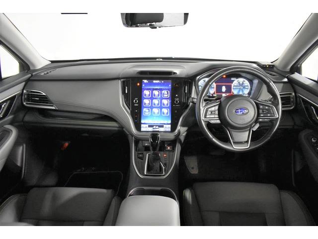 �L�X�Ƃ����K���X�G���A�ƗǍD�Ȏ��E�́A�^�]�̂��₷���ɍv�����Ă��܂��B