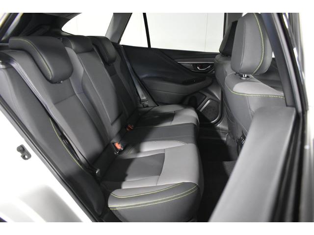 �L�X�Ƃ����K���X�G���A�ƗǍD�Ȏ��E�́A�^�]�̂��₷���ɍv�����Ă��܂��B