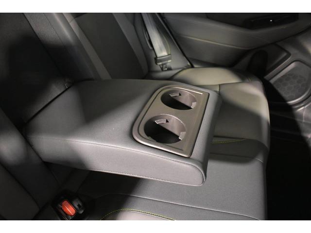 �㕔���Ȃɂ́A�����̃A�[�����X�g��|���ƂQ�̃h�����N�z���_�[�������\���ɂȂ��Ă��܂��B�㕔���Ȃ̏�����A���ݕ���u���̂ɕ֗��ȋ@�\�ł��B