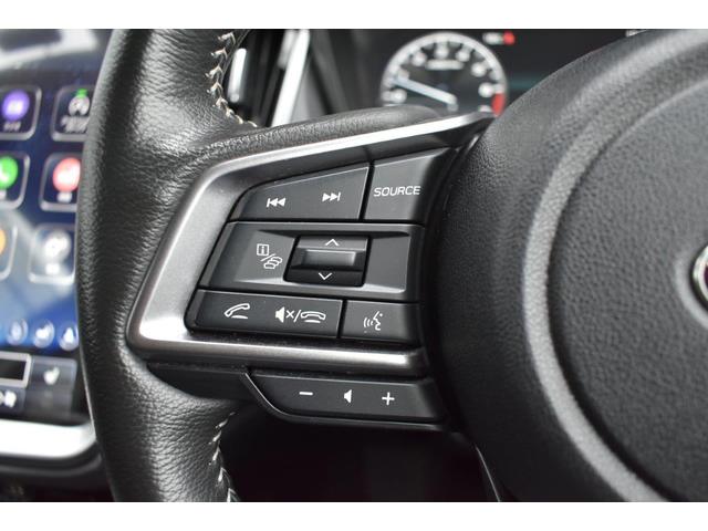 �^�]���Ɏ���n���h�����痣�����ƂȂ��C���t�H�e�C�������g�֘A�̑��삪�o���܂��B