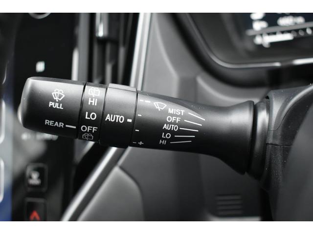 �J�H���m�����C�p�[�̓t�����g�K���X�㕔�̃Z���T�[���J�ʂ����m���A�J�̋����ɉ����āu�Ԍ��E�ᑬ�E�����v�������Ő؂�ւ���@�\�ł��B