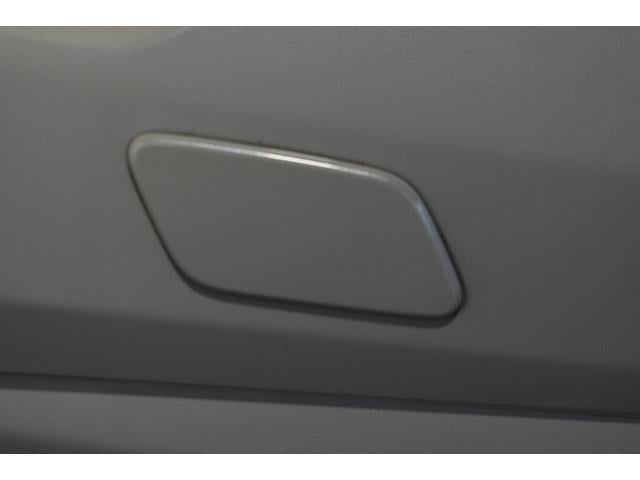 �w�b�g�����v�E�H�b�V���[�̓w�b�h�����v�i�w�b�h���C�g�j�̃����Y�J�o�[�ɕt�������D���A���Ȃǂ̉������t�Ő􂢗����A���E�̊m�ۂ▾�邳���ێ����邽�߂̑��u�ł��B