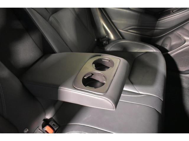 �㕔���Ȃɂ́A�����̃A�[�����X�g��|���ƂQ�̃h�����N�z���_�[�������\���ɂȂ��Ă��܂��B�㕔���Ȃ̏�����A���ݕ���u���̂ɕ֗��ȋ@�\�ł��B