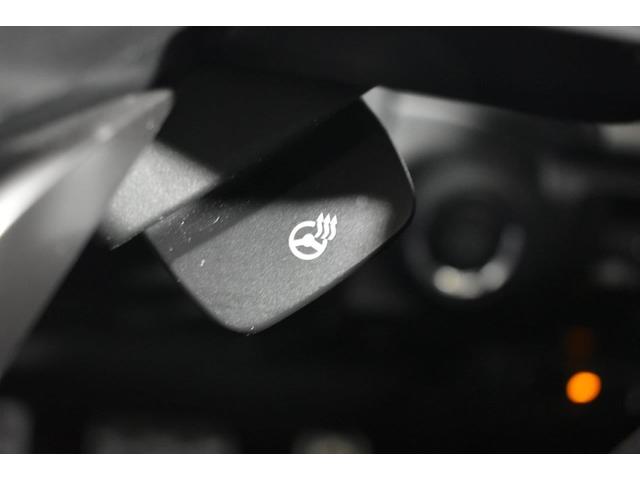 �X�e�A�����O�q�[�^�[�́A�V�[�g�q�[�^�[�ƕ����ē~��̉��K�ȃh���C�u���T�|�[�g����l�C�̑����ł��B