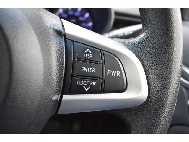 �^�]���Ɏ���n���h�����痣�����ƂȂ��^�]�x���@�\�⑖�s���[�h�̐؂�ւ��֘A�̑��삪�ł��܂��B