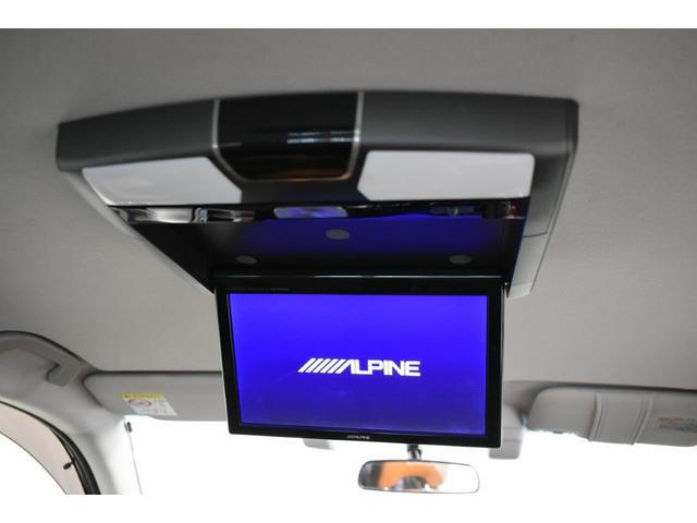 エクシーガクロスオーバー７ ２．５ｉ　ＥｙｅＳｉｇｈｔ　パドルシフト機能・３列シート・フロントシートヒーター・オート機能付きエアコン・アイサイトバージョン２（4枚目）