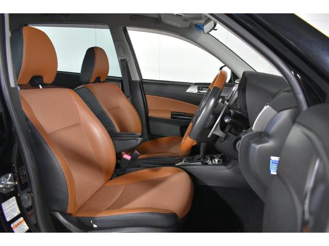 エクシーガクロスオーバー７ ２．５ｉ　ＥｙｅＳｉｇｈｔ　パドルシフト機能・３列シート・フロントシートヒーター・オート機能付きエアコン・アイサイトバージョン２（32枚目）