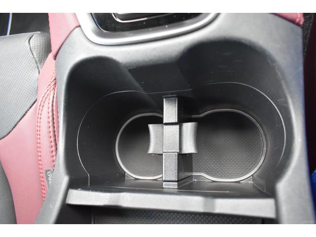 �d���p�[�L���O�u���[�L�̓X�C�b�`��i�w�ň����A�܂��͉����j�Ńp�[�L���O�u���[�L�̍쓮�E�������ł��܂��B�͂��K�v�Ȃ����߁A�N�ł��ȒP�ɑ���ł��܂��B