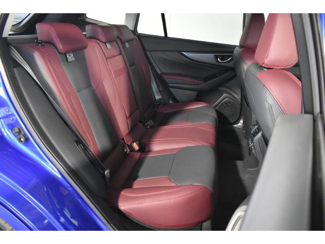 ��l�Q�l���������ƍ����X�y�[�X���m�ۂ���Ă��܂��B������ԁi���b�O���[���j����r�I�L���A�������ړ��ł����ɂ����݌v�ł��B