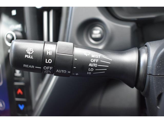 �J�H���m�����C�p�[�̓t�����g�K���X�㕔�̃Z���T�[���J�ʂ����m���A�J�̋����ɉ����āu�Ԍ��E�ᑬ�E�����v�������Ő؂�ւ���@�\�ł��B