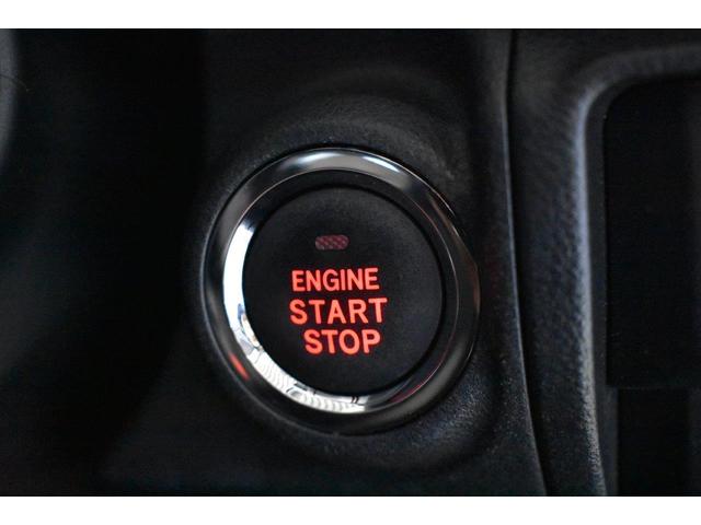 �X�}�[�g�L�[���o�b�O��|�P�b�g�ɓ��ꂽ�܂܁A�h�A�̃��b�N�E�A�����b�N�A�����ăG���W���̎n�����\�ł��B�������o����Ԃ��Ȃ��܂��B