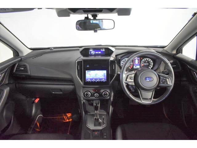 �L�X�Ƃ����K���X�G���A�ƗǍD�Ȏ��E�́A�^�]�̂��₷���ɍv�����Ă��܂��B