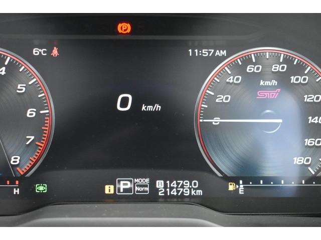 �}���`�t�@���N�V�����f�B�X�v���C�@�i�l�e�c�j�F�@���E�̃��[�^�[�̊ԂɈʒu����t���f�B�X�v���C�ł��B