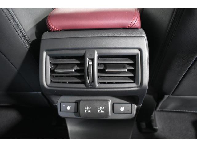 ���A���G�A�R�������o�����ƃV�[�g�q�[�^�[�E�t�r�a�d�����t���Ă��܂�