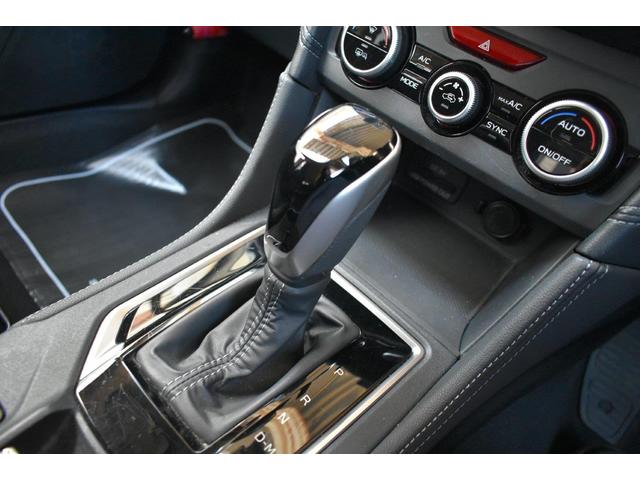 �V�t�g�u�[�c�A�s�A�m�u���b�N�������p�l���t���̖{�v���Z���N�g���o�[���̗p����Ă��܂��B