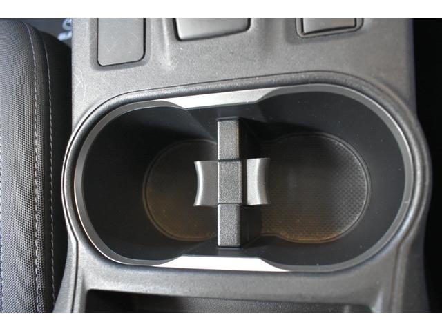 �^�]�ȁE����Ȃ���ł��肪�͂��₷���A�^�]�ȁA����ȁA�㕔���Ȃ̃h�A�|�P�b�g�����ɁA���ꂼ��J�b�v�z���_�[���ݒu����Ă��܂��B