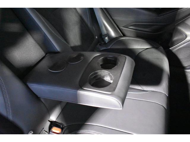 �㕔���Ȃɂ́A�����̃A�[�����X�g��|���ƂQ�̃h�����N�z���_�[�������\���ɂȂ��Ă��܂��B�㕔���Ȃ̏�����A���ݕ���u���̂ɕ֗��ȋ@�\�ł��B