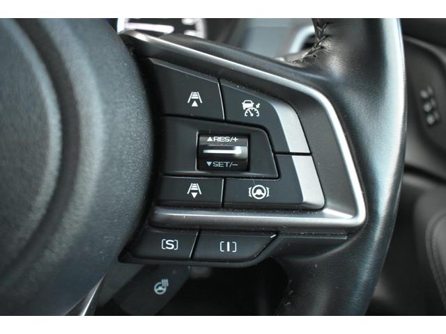 �^�]���Ɏ���n���h�����痣�����ƂȂ��^�]�x���@�\�⑖�s���[�h�̐؂�ւ��֘A�̑��삪�ł��܂��B