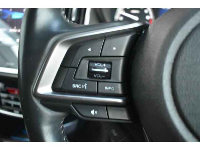 �^�]���Ɏ���n���h�����痣�����ƂȂ��C���t�H�e�C�������g�֘A�̑��삪�o���܂��B