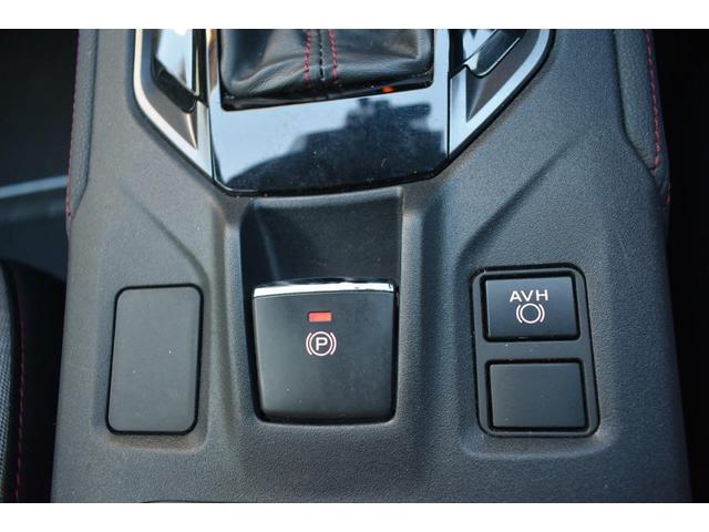 �d���p�[�L���O�u���[�L�̓X�C�b�`��i�w�ň����A�܂��͉����j�Ńp�[�L���O�u���[�L�̍쓮�E�������ł��܂��B�͂��K�v�Ȃ����߁A�N�ł��ȒP�ɑ���ł��܂��B