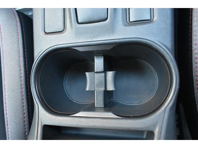 �^�]�ȁE����Ȃ���ł��肪�͂��₷���A�^�]�ȁA����ȁA�㕔���Ȃ̃h�A�|�P�b�g�����ɁA���ꂼ��J�b�v�z���_�[���ݒu����Ă��܂��B