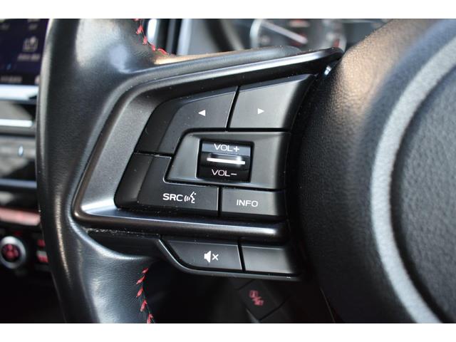 �^�]���Ɏ���n���h�����痣�����ƂȂ��C���t�H�e�C�������g�֘A�̑��삪�o���܂��B