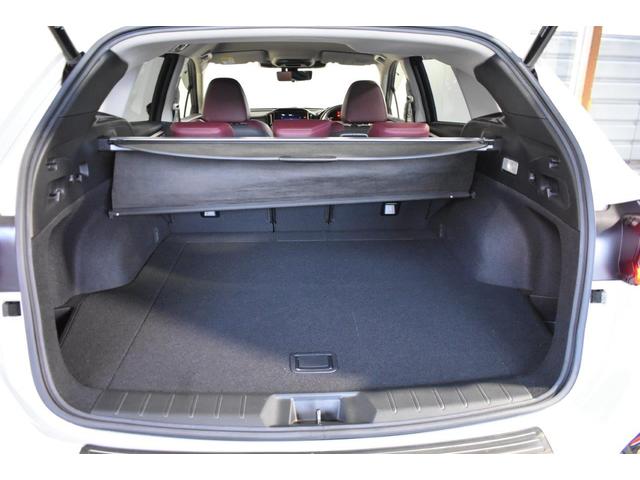 ���Q�b�W�X�y�[�X���\���ȍL�����m�ۂ��Ă��܂��̂ŁA���i�̂�����������A�A�E�g�h�A�◷�s�܂ŁA���L���V�[���Ŋ��􂵂Ă���܂��B