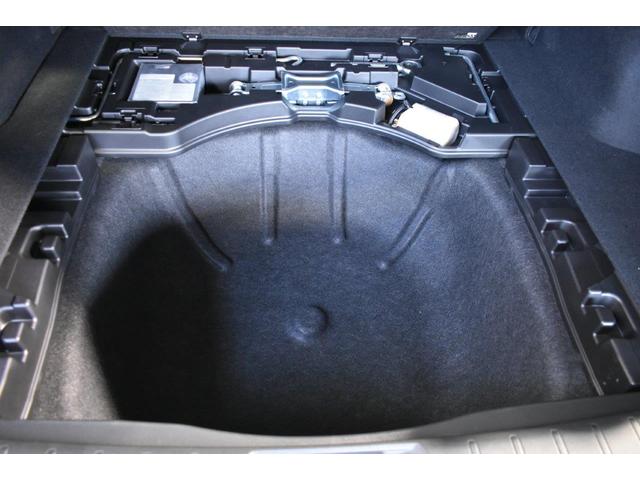 ���A�T�u�g�����N�͏��i���Q�b�W�{�[�h�j�������グ��ƌ����A��܂�H��A�ً}�p�i�Ȃǂ��B���Ď��[�ł���֗��ȋ@�\�ł��B