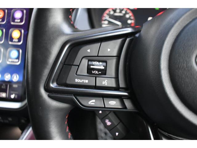 �^�]���Ɏ���n���h�����痣�����ƂȂ��C���t�H�e�C�������g�֘A�̑��삪�o���܂��B