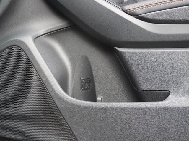 ＸＶ １．６ｉ－Ｌ　ＥｙｅＳｉｇｈｔ　フロントカメラ・左サイドカメラ・オートエアコン・パドルシフト機能・１７インチアルミホイール（38枚目）