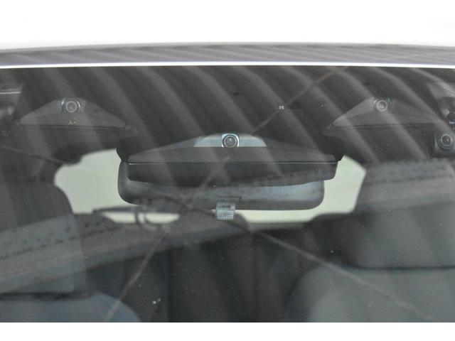 �L�p�P��J�����𓋍ڂ����u�R�̖ځv�������ł��B����ɂ��A�ԗ������łȂ��A���s�҂⎩�]�ԁA��Q���Ȃǂ����L�͈͂����m�ɔF���ł���悤�ɂȂ�܂����B