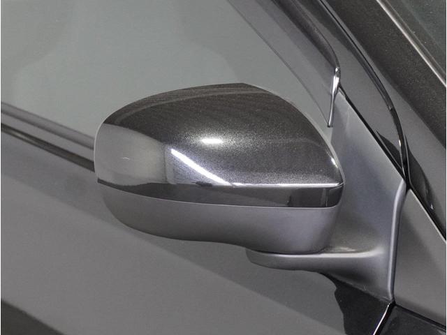 �J���[�h�A�~���[