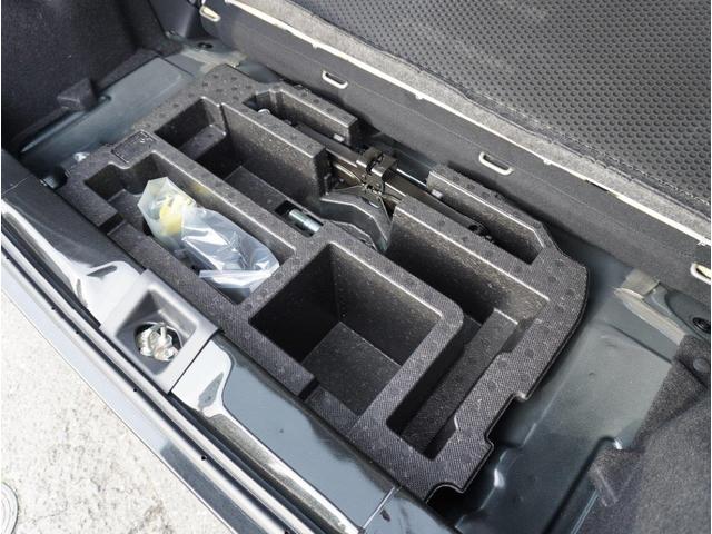 �T�u�g�����N�t�ł��̂Ő�ԓ����H��̎��[�ɕ֗��ł��B