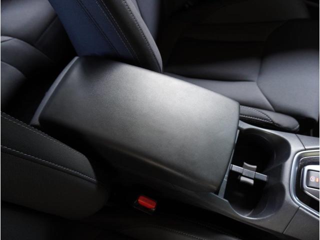 レヴォーグ GT EX EyeSight X搭載車 フロントカメラ・左サイドカメラ・オートエアコン・パドルシフト機能・17インチアルミホイール(46枚目)