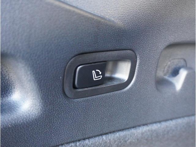 レヴォーグ ＳＴＩ　Ｓｐｏｒｔ　ＥｙｅＳｉｇｈｔ搭載車　フロントカメラ・左サイドカメラ・レザーシート・オートエアコン・パドルシフト機能・電動リヤゲート・１８インチアルミホイール（42枚目）