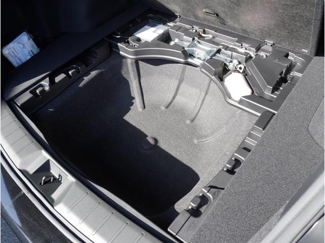 �T�u�g�����N�t�ł��̂Ő�ԓ����H��̎��[�ɕ֗��ł��B