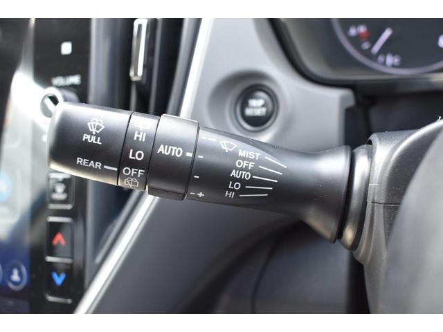 �J�H���m�����C�p�[�̓t�����g�K���X�㕔�̃Z���T�[���J�ʂ����m���A�J�̋����ɉ����āu�Ԍ��E�ᑬ�E�����v�������Ő؂�ւ���@�\�ł��B