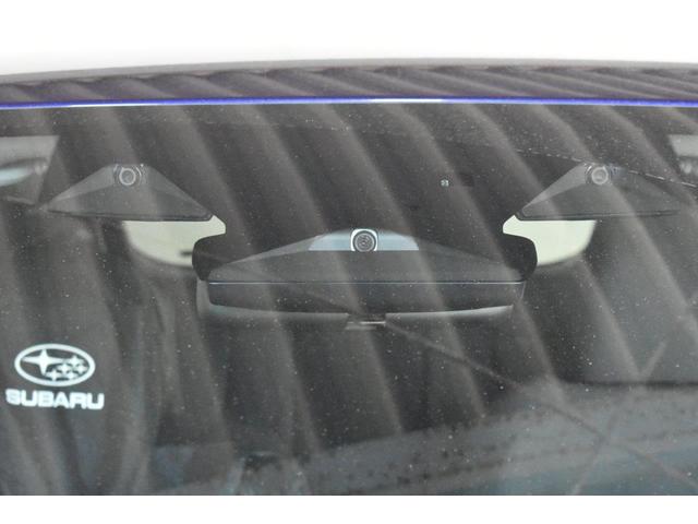 インプレッサ ＳＴ　フロントカメラ・両サイドカメラ・デジタルマルチビューモニター・オート機能付エアコン・パドルシフト機能・フロントシートヒーター・ステアリングヒーター・１７インチアルミホイール（2枚目）