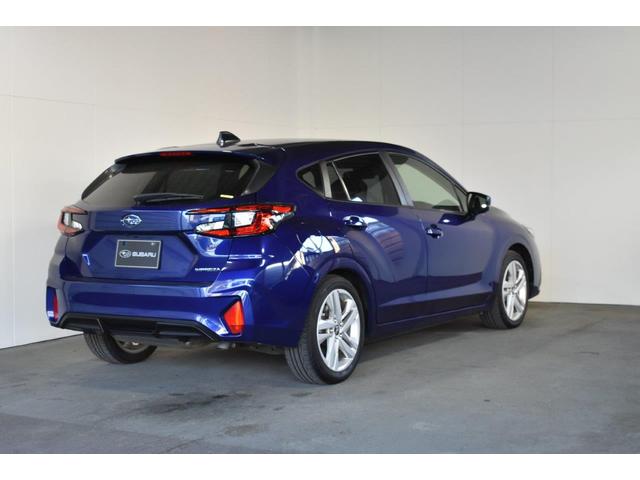 インプレッサ ＳＴ　フロントカメラ・両サイドカメラ・デジタルマルチビューモニター・オート機能付エアコン・パドルシフト機能・フロントシートヒーター・ステアリングヒーター・１７インチアルミホイール（12枚目）