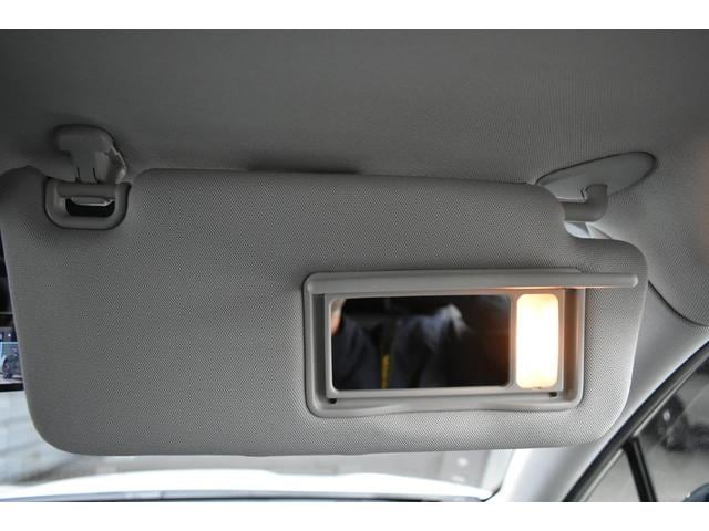 �T���o�C�U�[�ɂ̓~���[���������܂��B