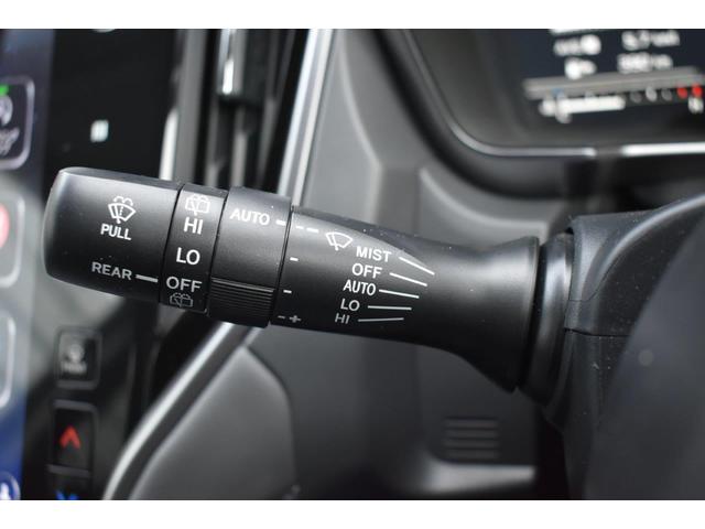 �J�H���m�����C�p�[�̓t�����g�K���X�㕔�̃Z���T�[���J�ʂ����m���A�J�̋����ɉ����āu�Ԍ��E�ᑬ�E�����v�������Ő؂�ւ���@�\�ł��B