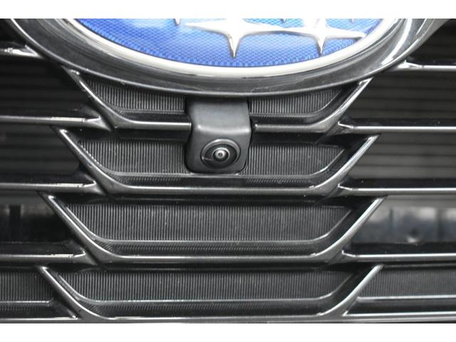 �t�����g�O�����ɑ������ꂽ�J�����̉f�����f�B�X�v���C�ɕ\���B���Ԃ̑O���̗l�q���m�F�ł��A���ʂ��̈��������_�⒓�ԁE���i���Ȃǂ̑O���m�F���T�|�[�g���܂��B