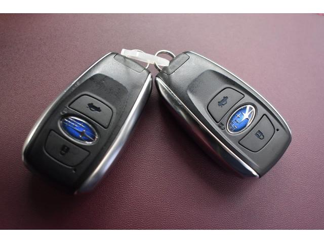 �X�}�[�g�L�[�t���Ȃ̂ŁA�h�A���b�N��J���w�P�{�Ń^�b�`���邾���I�i���̋󂫕߂�L�[���X�{�^���͎g���܂���B�����w�����ɁA�G���W���������邾���łn�j�I�j