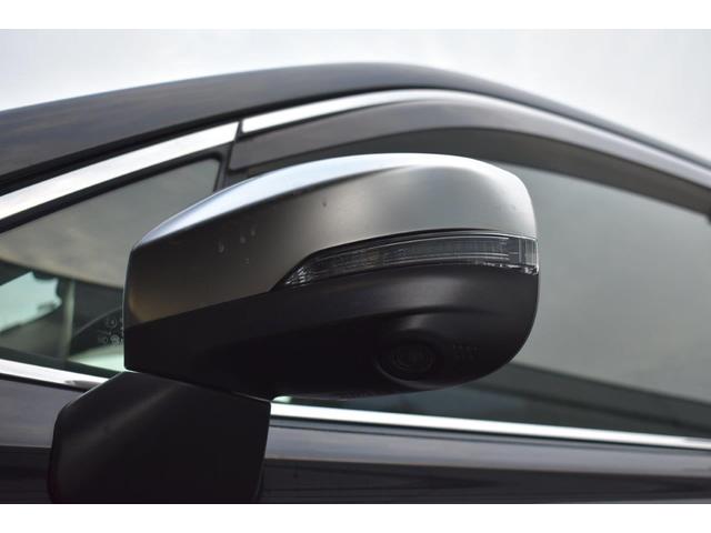 ����ȑ��h�A�~���[�ɑ������ꂽ�J�����̉f�����f�B�X�v���C�ɕ\���B���Ԃ̏���ȑ��O���̗l�q���m�F�ł��A�������ւ̐i���₷��Ⴂ�A���H�[�ւ̕��񂹒��ԂȂǂ������S���čs�����Ƃ��ł��܂��B