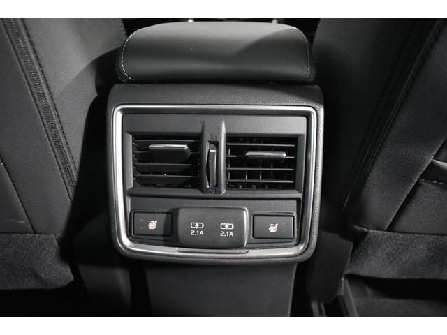 ���A���G�A�R�������o�����ƃV�[�g�q�[�^�[�E�t�r�a�d�����t���Ă��܂�