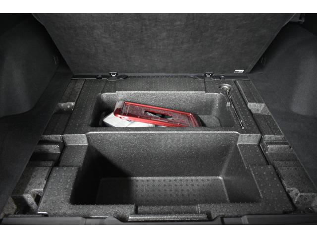 �T�u�g�����N�t�ł��̂Ő�ԓ����H��̎��[�ɕ֗��ł��B