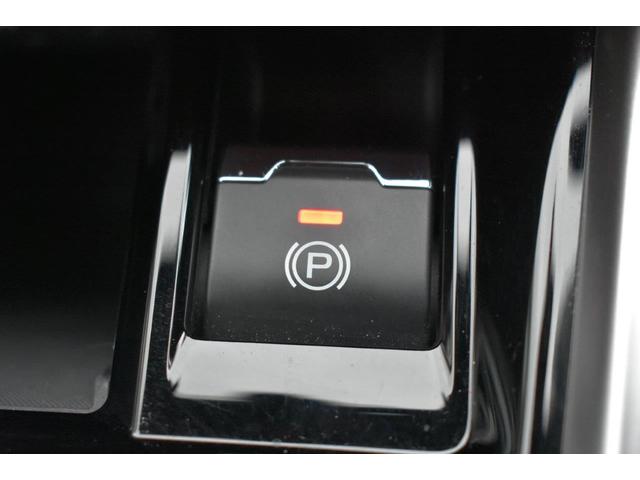 �p�[�L���O�u���[�L���X�C�b�`�ЂƂō쓮�E�����ł���d���p�[�L���O�u���[�L�B���i���̓A�N�Z���𓥂ނ����ŉ����ł��܂��B