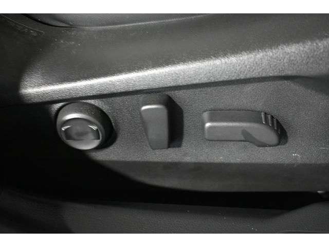 ���ʂƑO�[���̍����A�O��ʒu�A�w������p�x�̒�����d���ōs���܂��B���i�K�ōׂ����������邽�߁A�̊i�ɍ��킹���K�؂ȃ|�W�V�����ɐݒ�ł��܂��B�^�]�Ȃ̓����o�[�T�|�[�g�������\�ł�